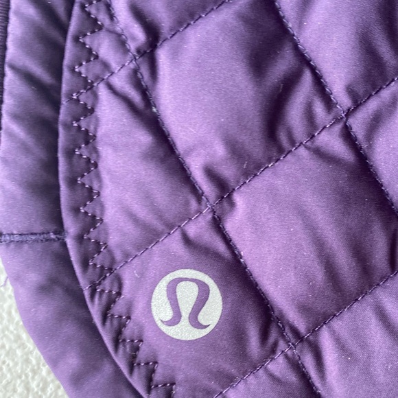 Lululemon Hot Cheeks Short - Picture 4 of 6